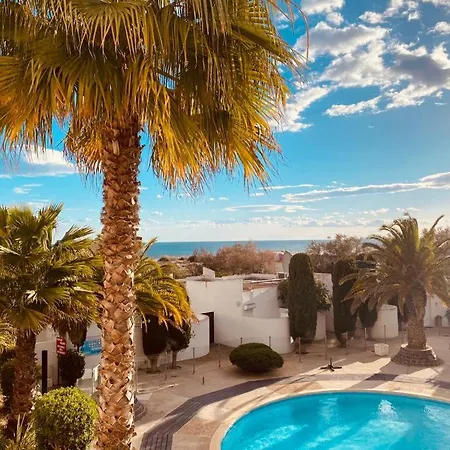 Le Cali, P2 Dans Avec Piscine, Vue Et Parking Prive Apartament